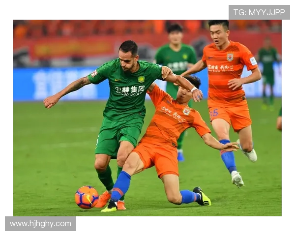 2012年国安与鲁能激战回顾：经典对决中的精彩瞬间与战术分析